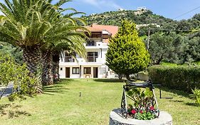 Santa Maria Studios&Apartments